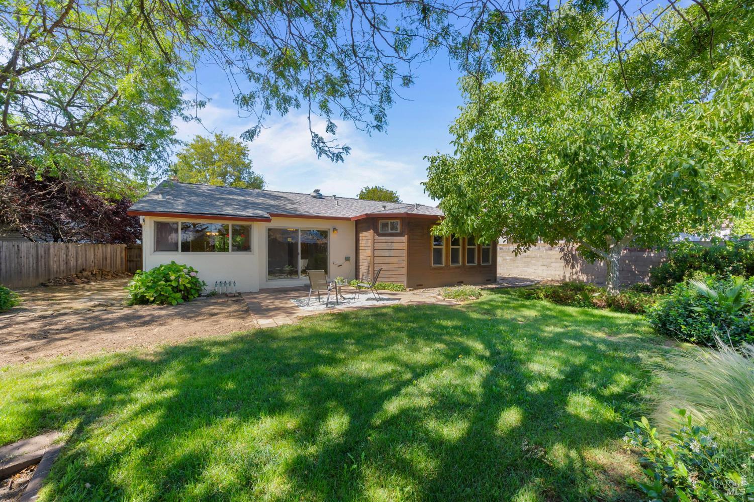 1360 Hemingway Court Dixon CA 95620