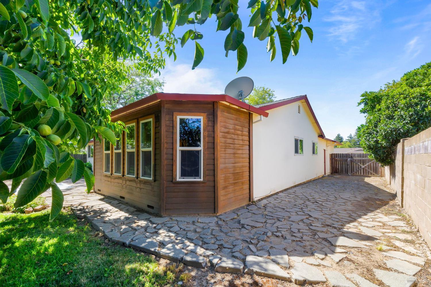 1360 Hemingway Court Dixon CA 95620