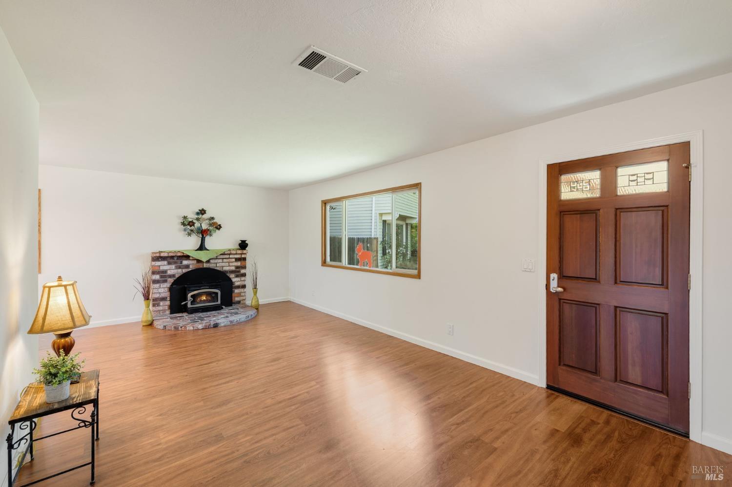 1360 Hemingway Court Dixon CA 95620
