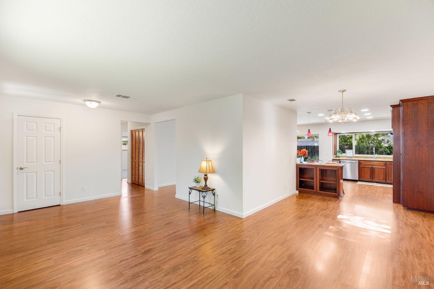 1360 Hemingway Court Dixon CA 95620