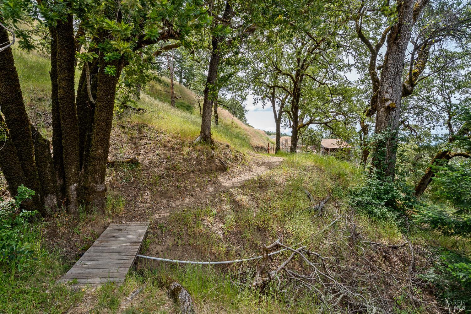 18700 Scenic Drive Redwood Valley CA 95470