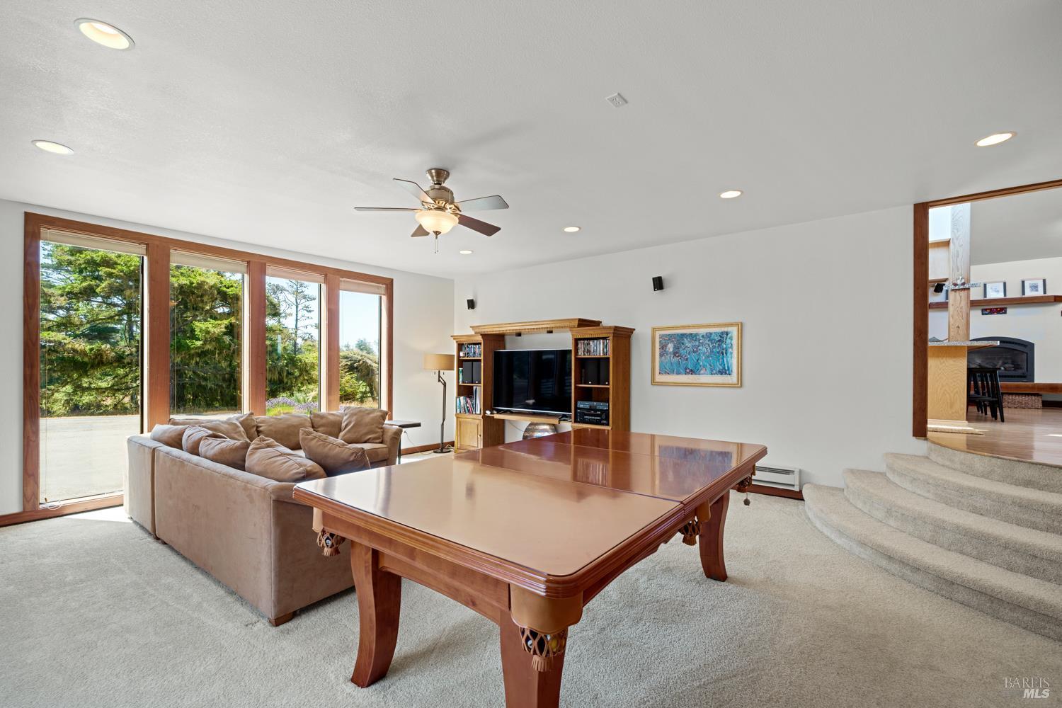 44600 Pomo Lake Drive Manchester CA 95459