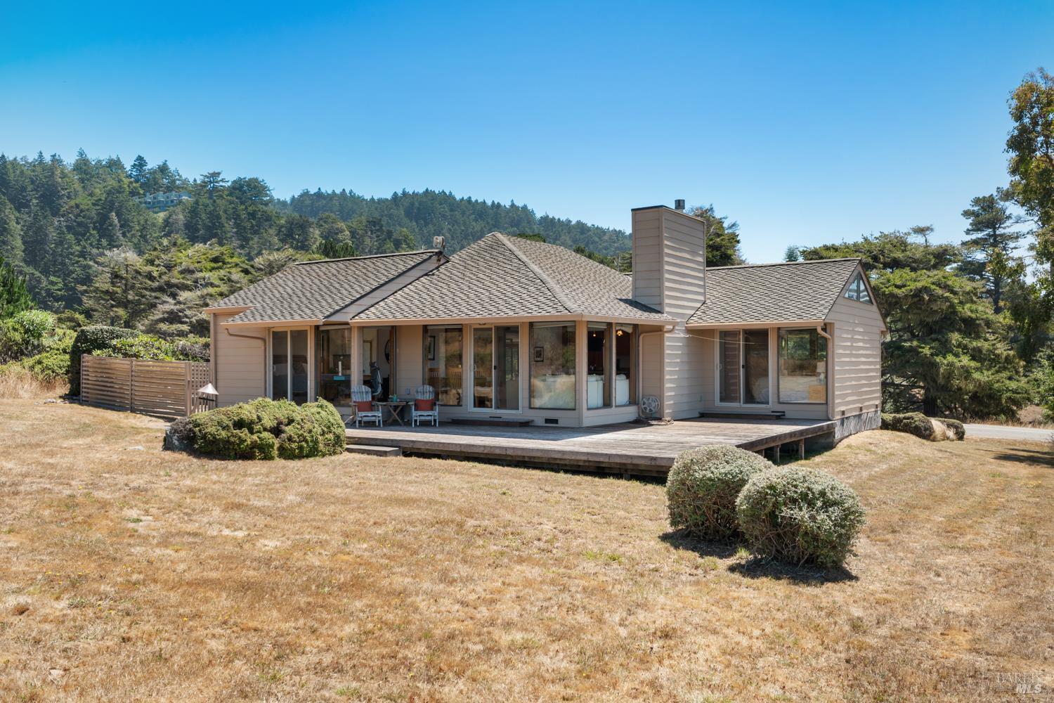44600 Pomo Lake Drive Manchester CA 95459