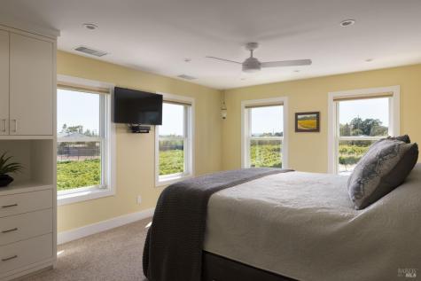 1626 Abramson Road Santa Rosa CA 95401
