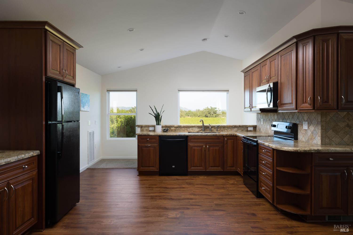 1626 Abramson Road Santa Rosa CA 95401