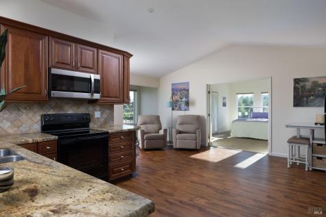1626 Abramson Road Santa Rosa CA 95401