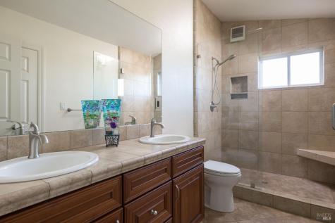 1626 Abramson Road Santa Rosa CA 95401