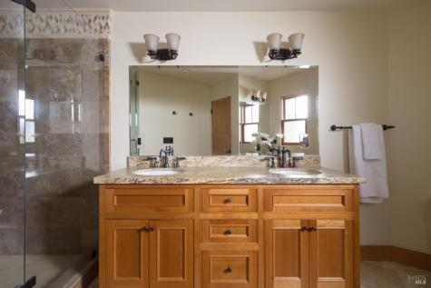 1626 Abramson Road Santa Rosa CA 95401