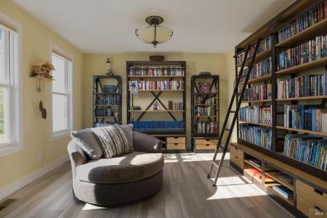 1626 Abramson Road Santa Rosa CA 95401