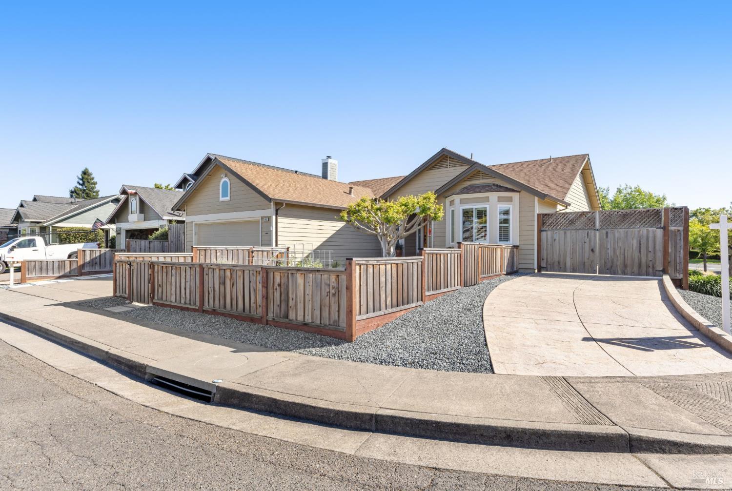 1602 Flanigan Way Petaluma CA 94954
