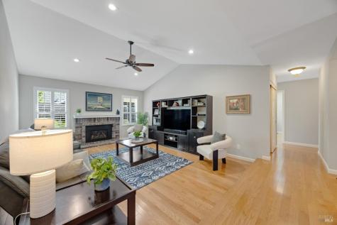 1602 Flanigan Way Petaluma CA 94954