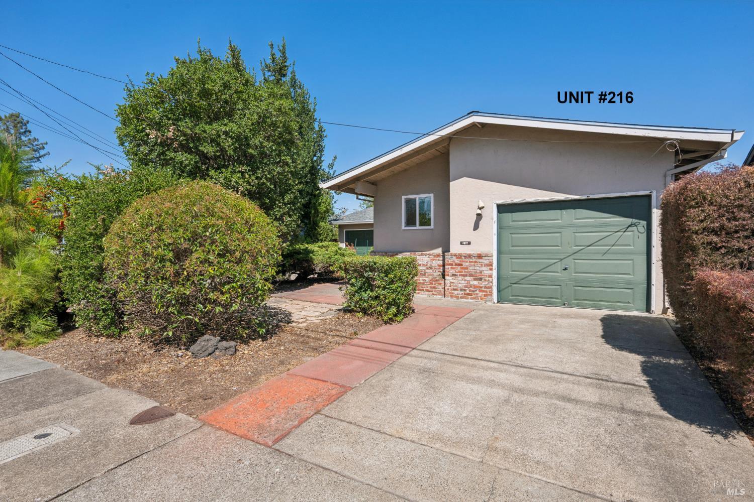 216-218 Andrieux Street Sonoma CA 95476