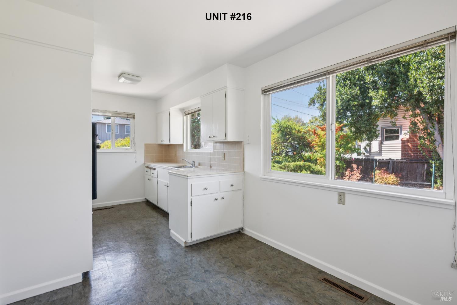 216-218 Andrieux Street Sonoma CA 95476
