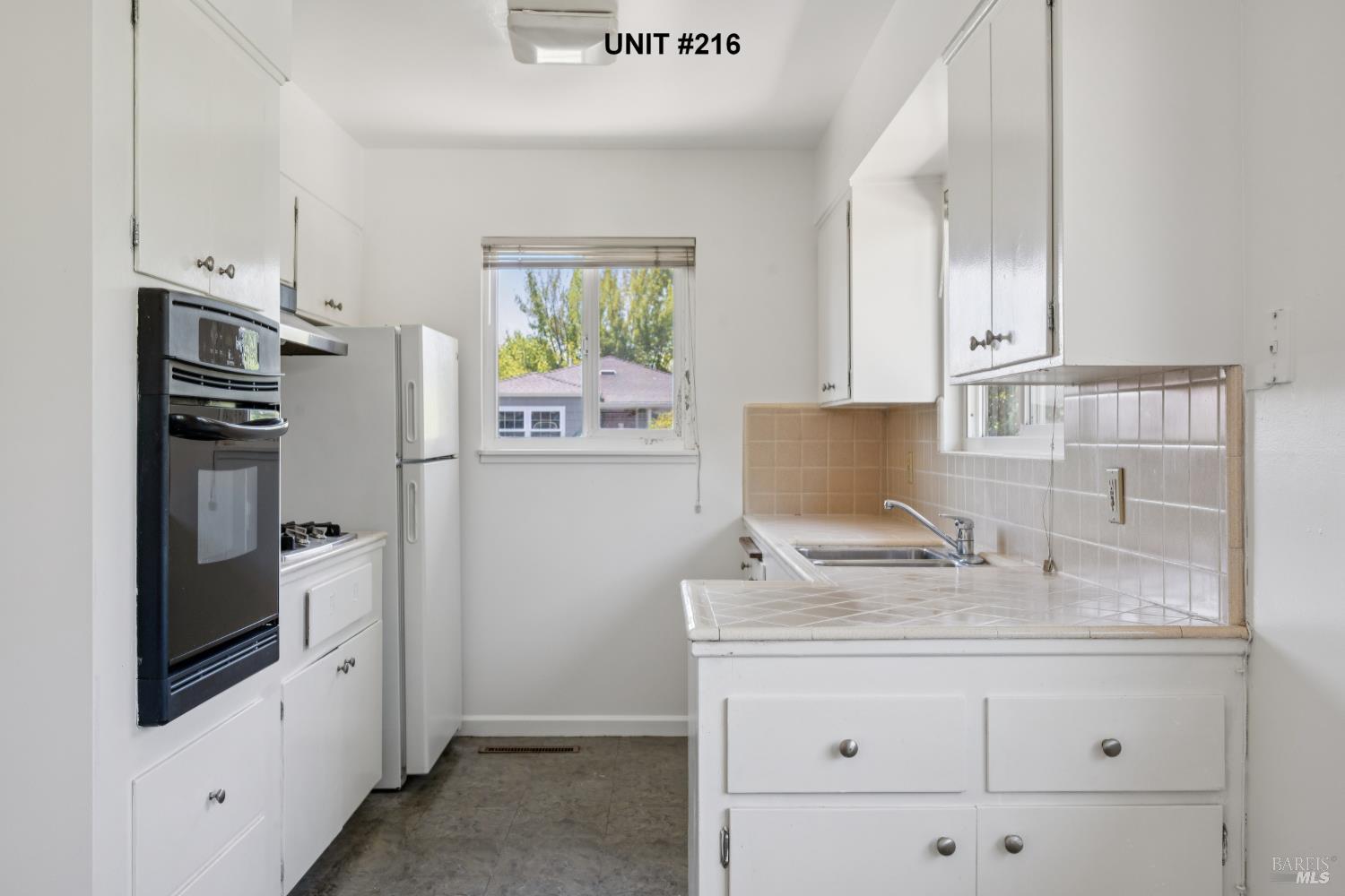 216-218 Andrieux Street Sonoma CA 95476