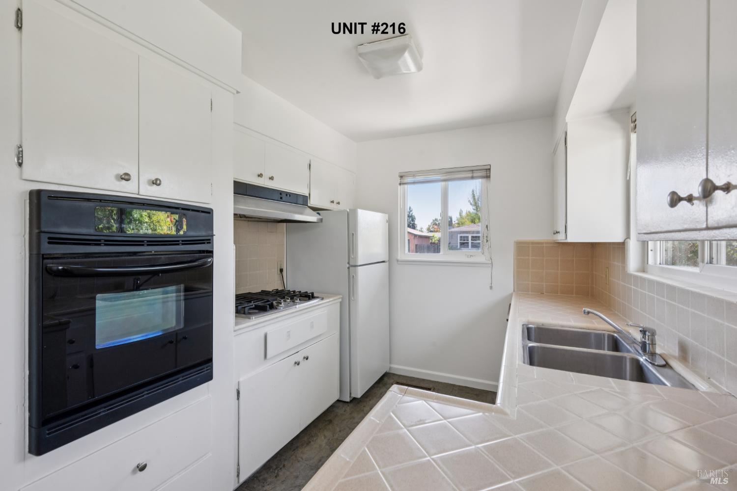 216-218 Andrieux Street Sonoma CA 95476