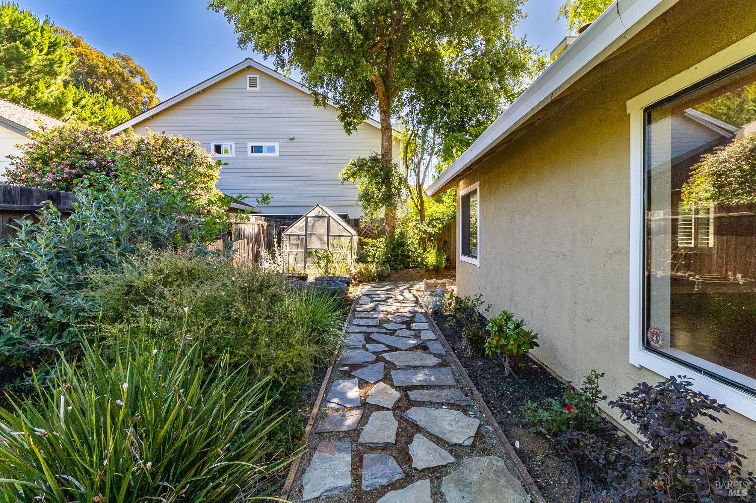 528 Laurel Court Benicia CA 94510