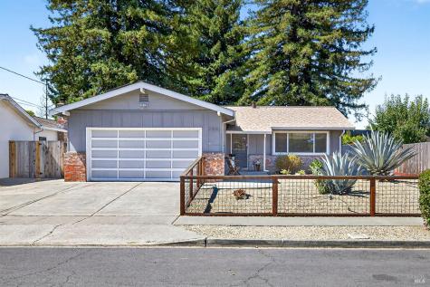 3541 Palomar Way Napa CA 94558