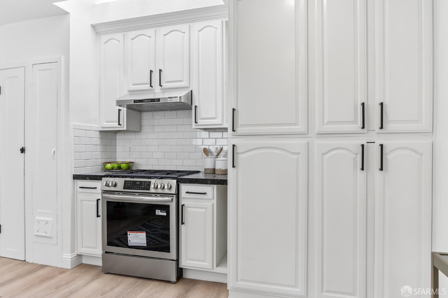 648 Thornton Avenue San Francisco CA 94124