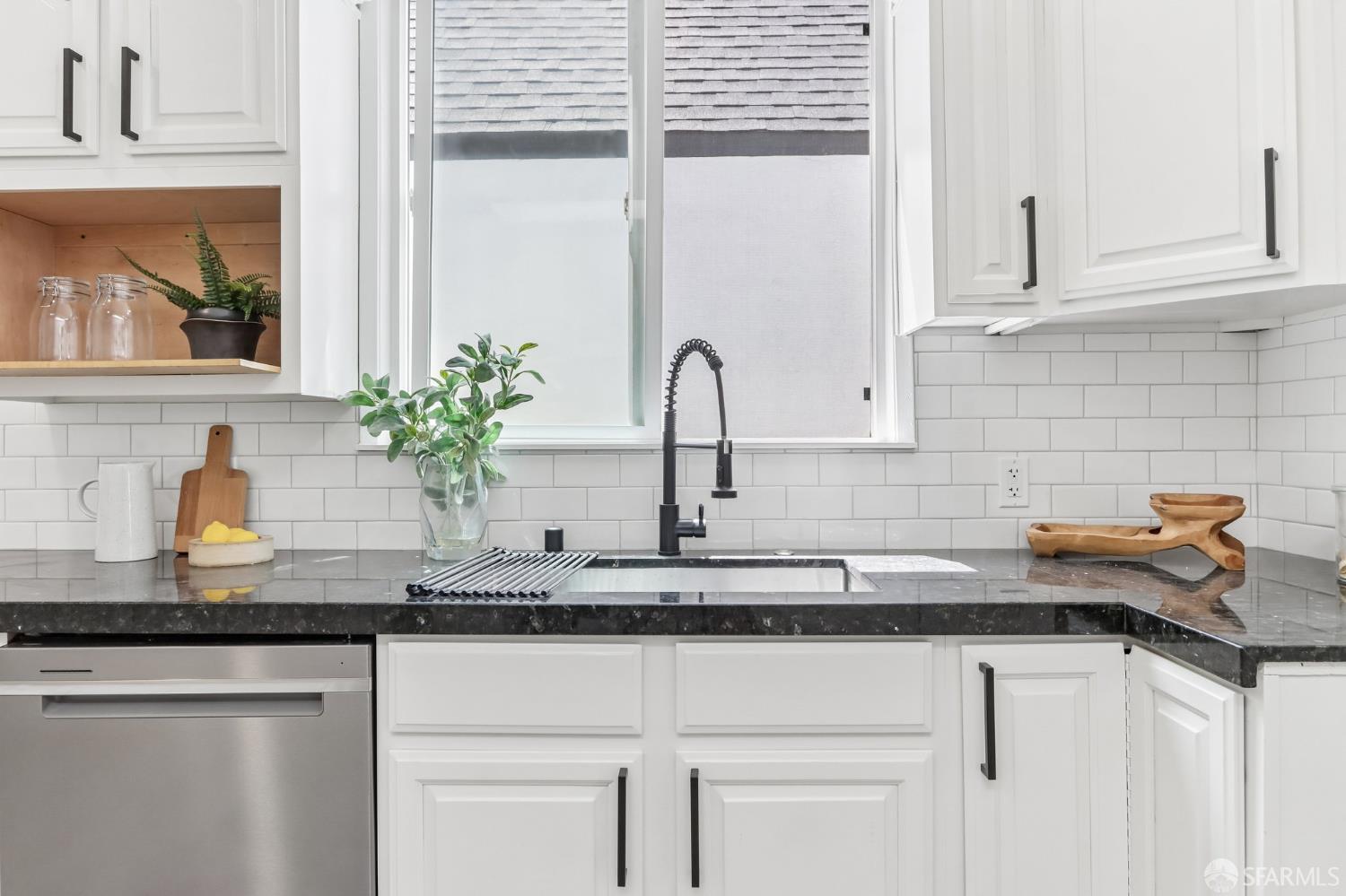 648 Thornton Avenue San Francisco CA 94124