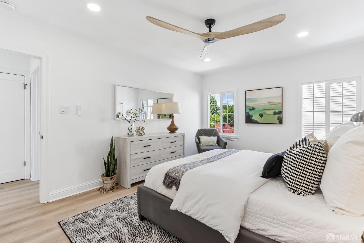 648 Thornton Avenue San Francisco CA 94124