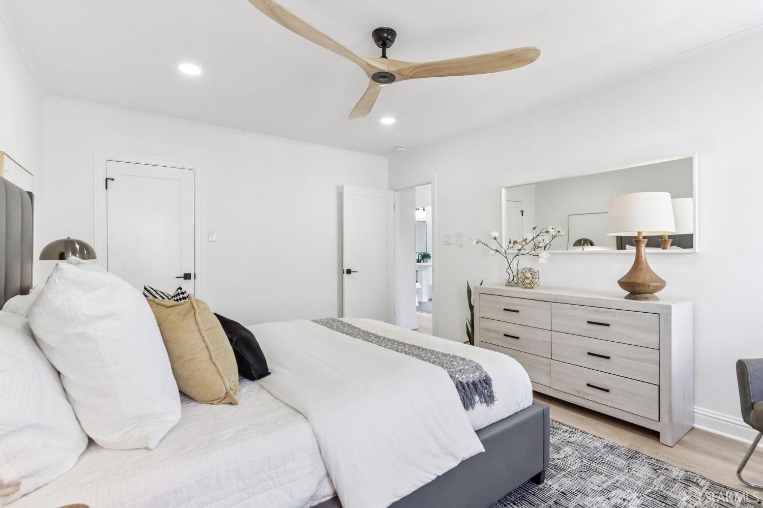 648 Thornton Avenue San Francisco CA 94124