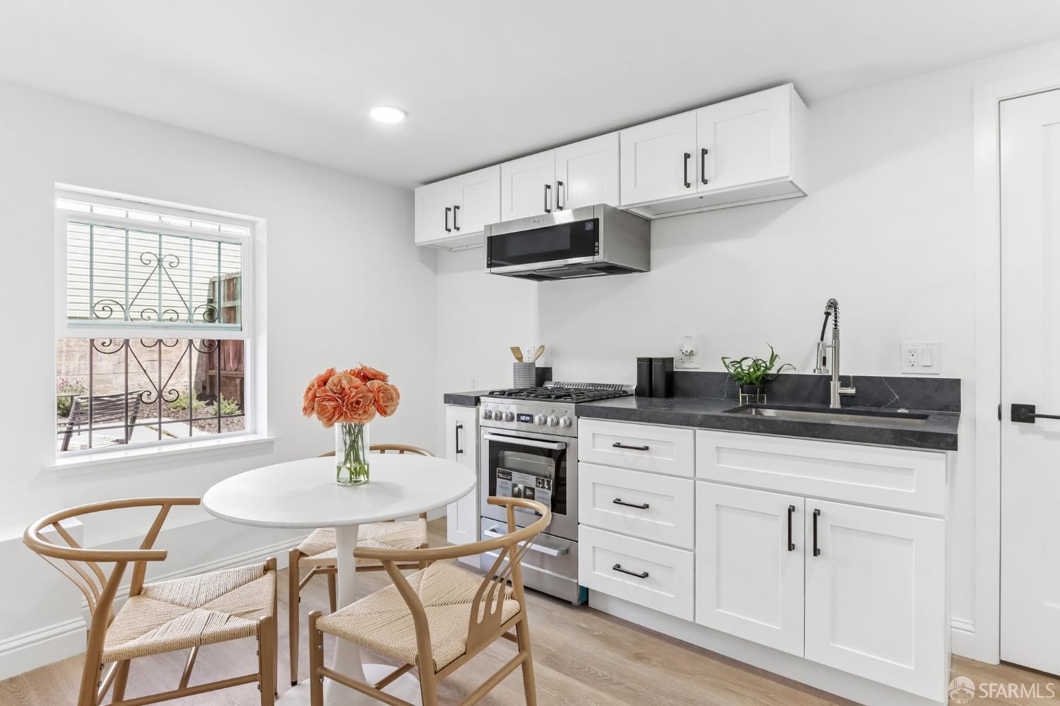 648 Thornton Avenue San Francisco CA 94124
