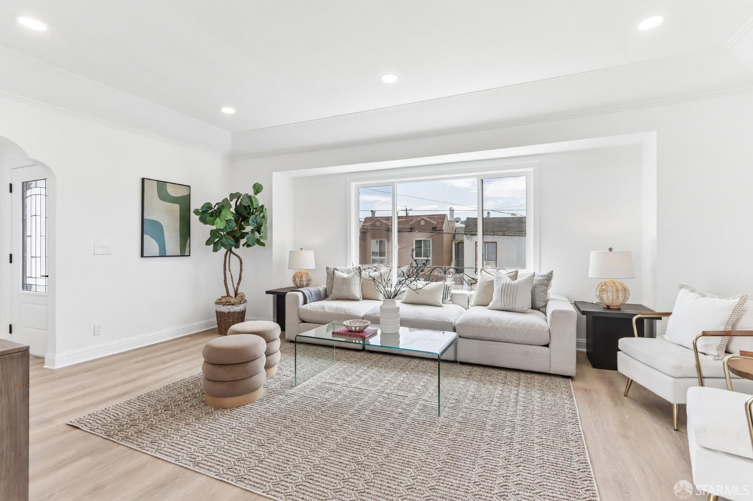 648 Thornton Avenue San Francisco CA 94124