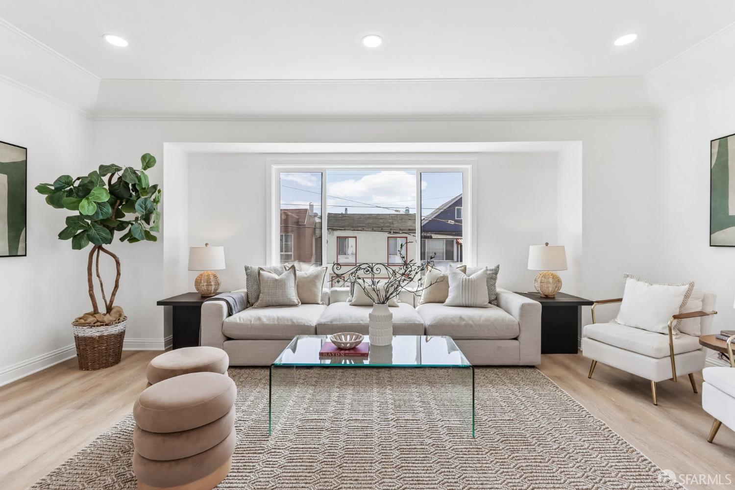 648 Thornton Avenue San Francisco CA 94124