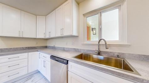 2257 Yucca Street Santa Rosa CA 95405