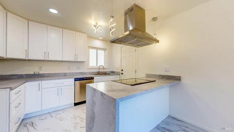 2257 Yucca Street Santa Rosa CA 95405
