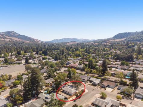 2257 Yucca Street Santa Rosa CA 95405
