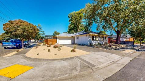 2257 Yucca Street Santa Rosa CA 95405