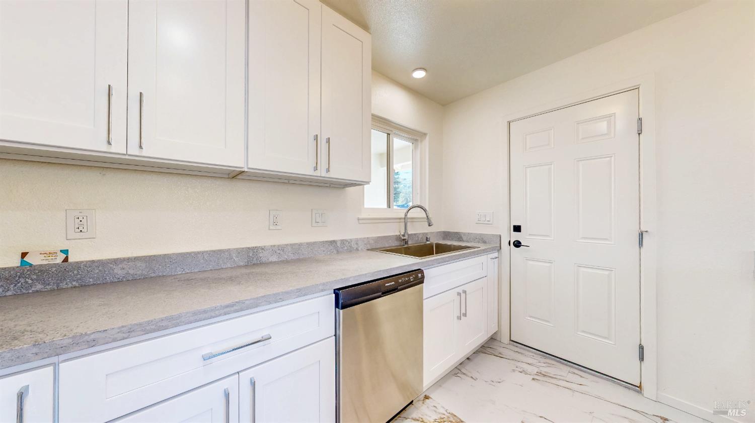 2257 Yucca Street Santa Rosa CA 95405