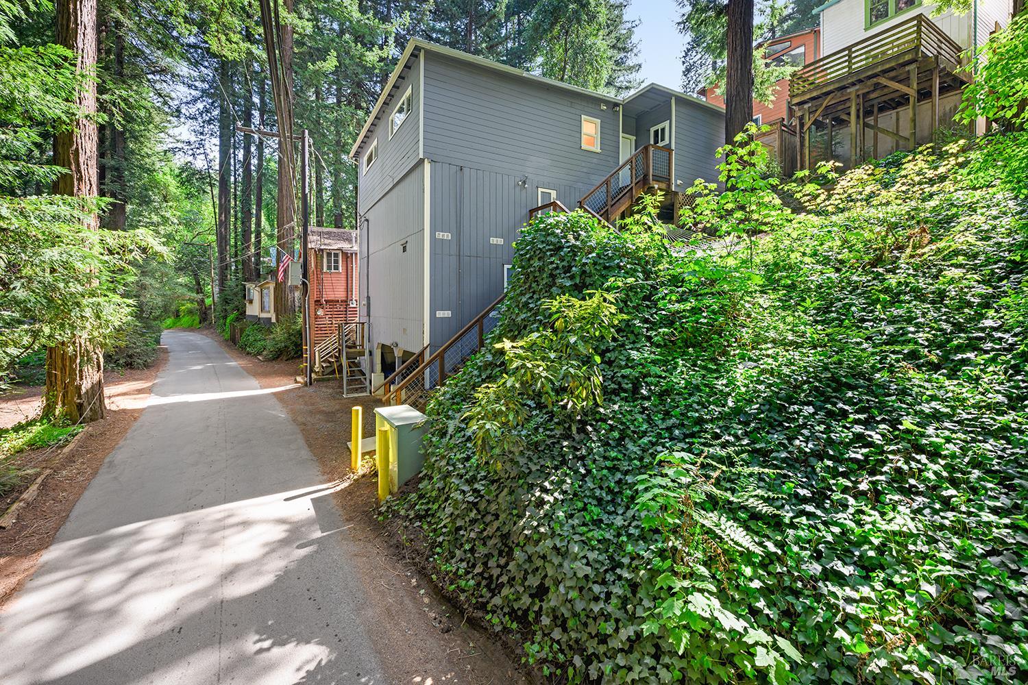 14194 Lovers Lane Guerneville CA 95446