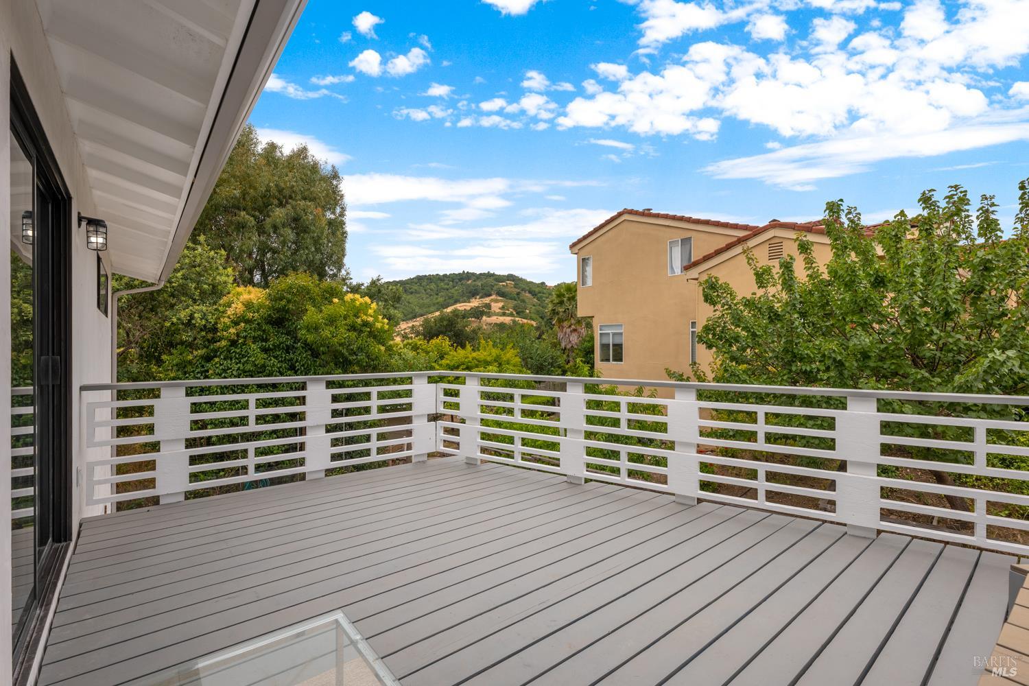 821 Las Colindas Road San Rafael CA 94903