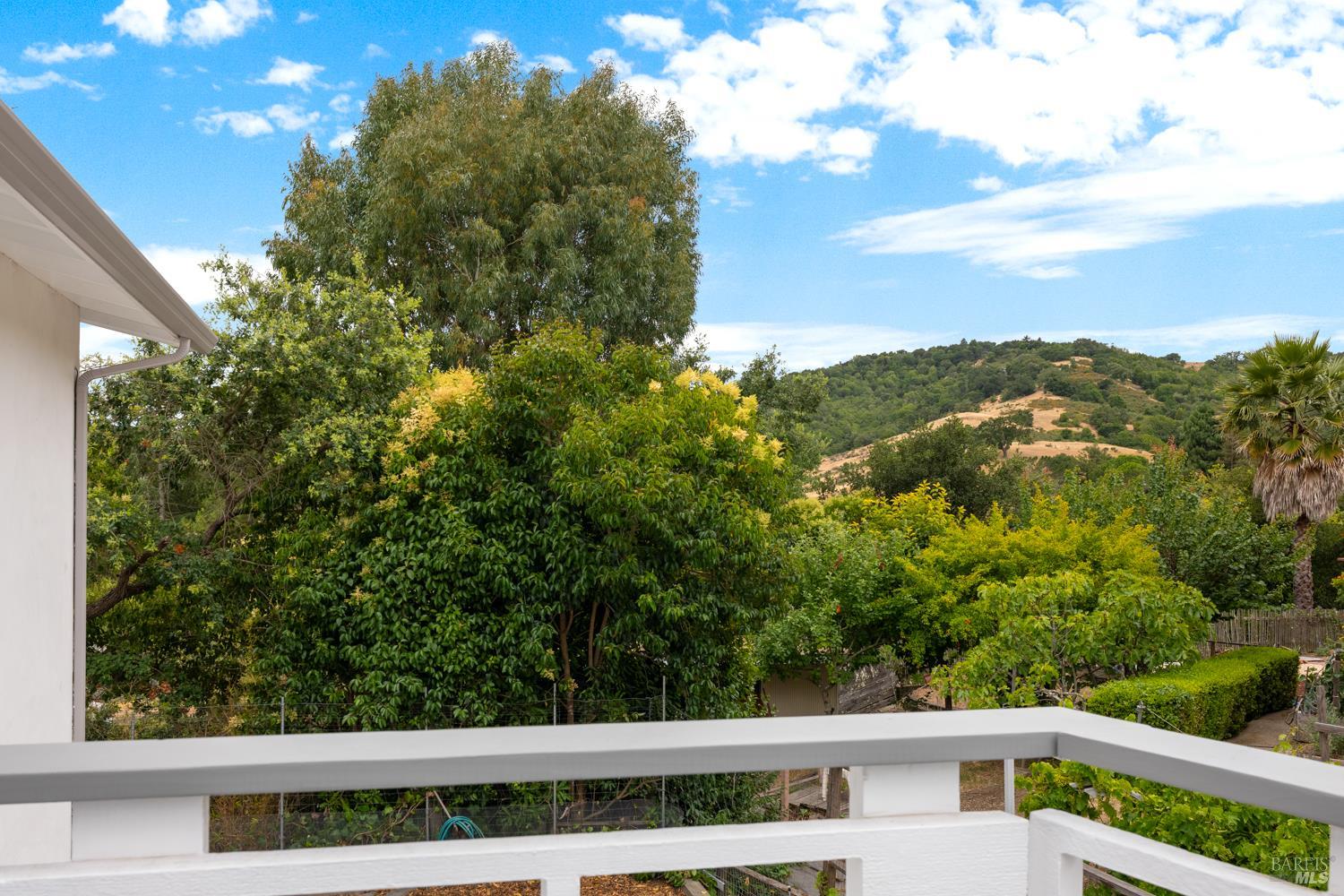 821 Las Colindas Road San Rafael CA 94903