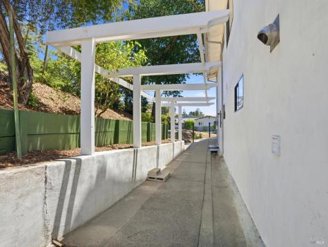821 Las Colindas Road San Rafael CA 94903