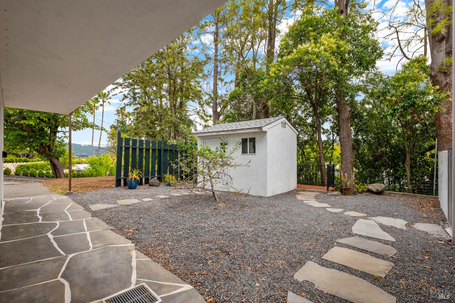 821 Las Colindas Road San Rafael CA 94903