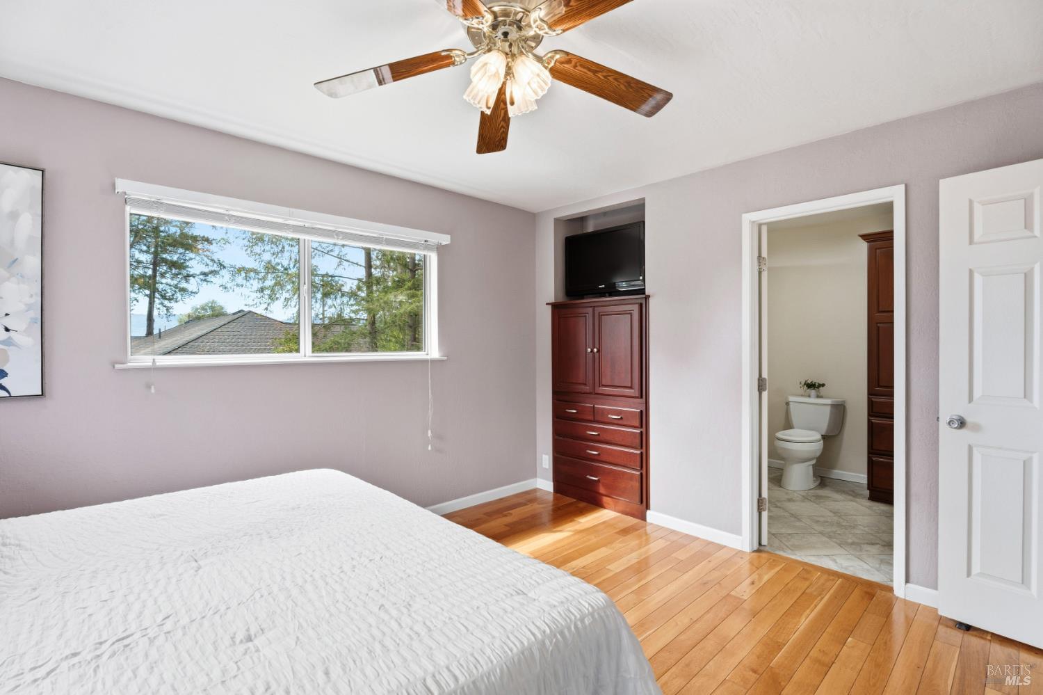 1691 Crane Road Ukiah CA 95482