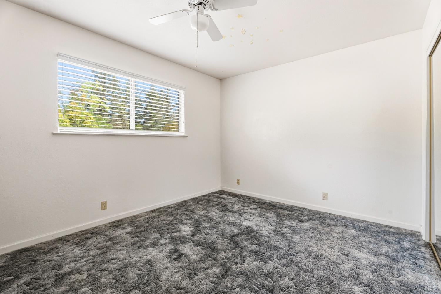 1691 Crane Road Ukiah CA 95482