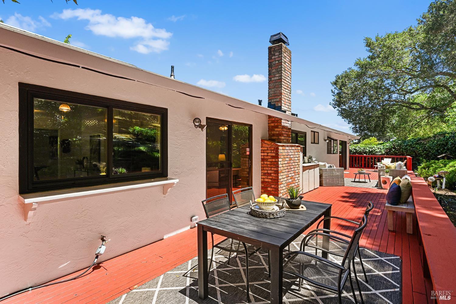 501 Willow Court Novato CA 94945