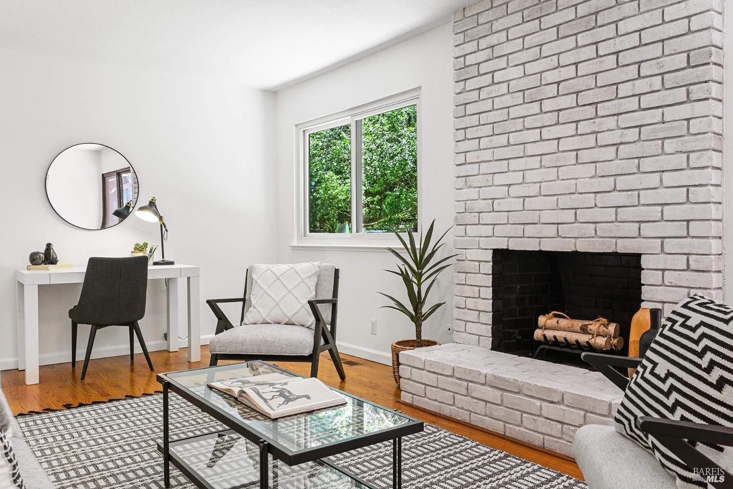 501 Willow Court Novato CA 94945