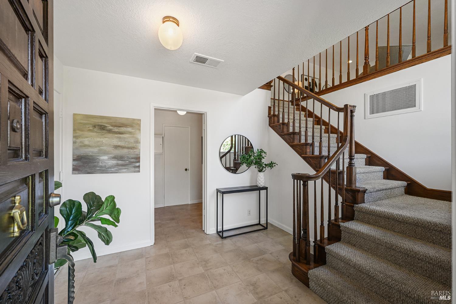 501 Willow Court Novato CA 94945