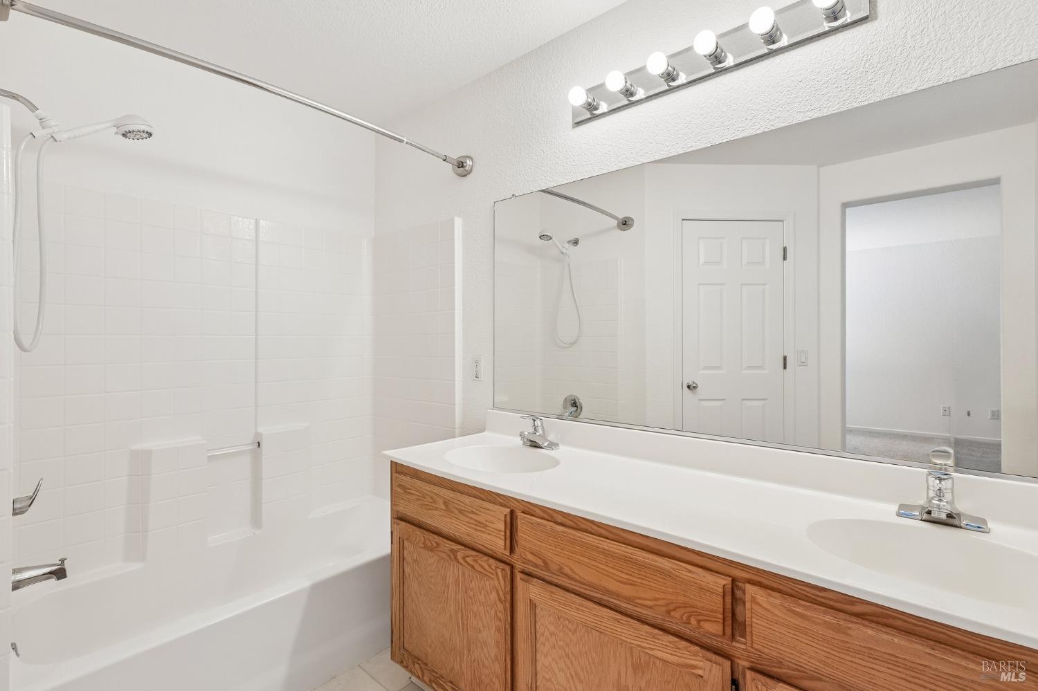 2323 Malachite Way Santa Rosa CA 95404