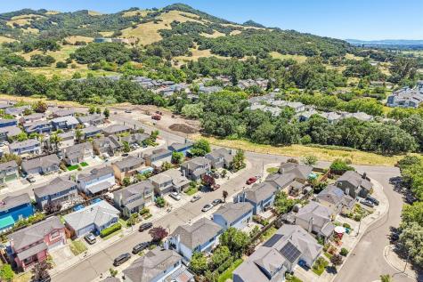 2323 Malachite Way Santa Rosa CA 95404