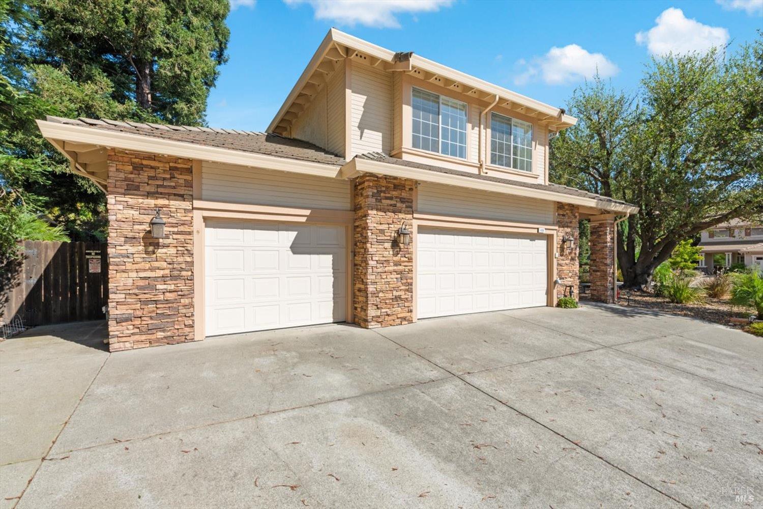 400 Rollingwood Court Vacaville CA 95688
