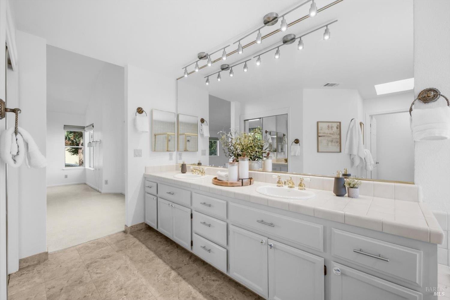 400 Rollingwood Court Vacaville CA 95688