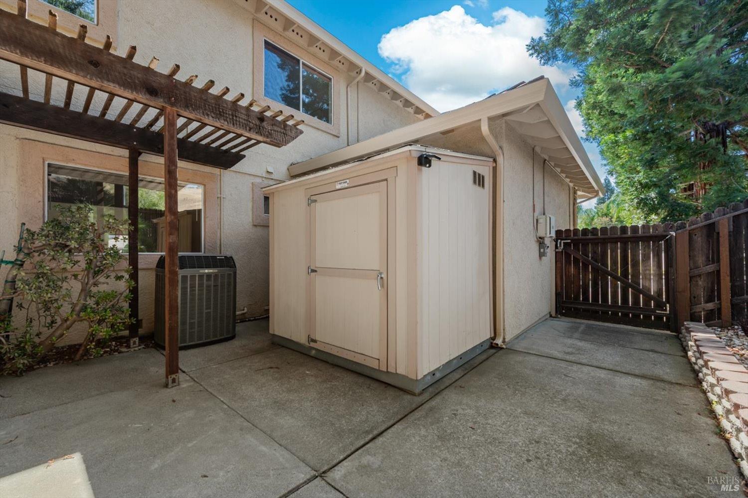 400 Rollingwood Court Vacaville CA 95688