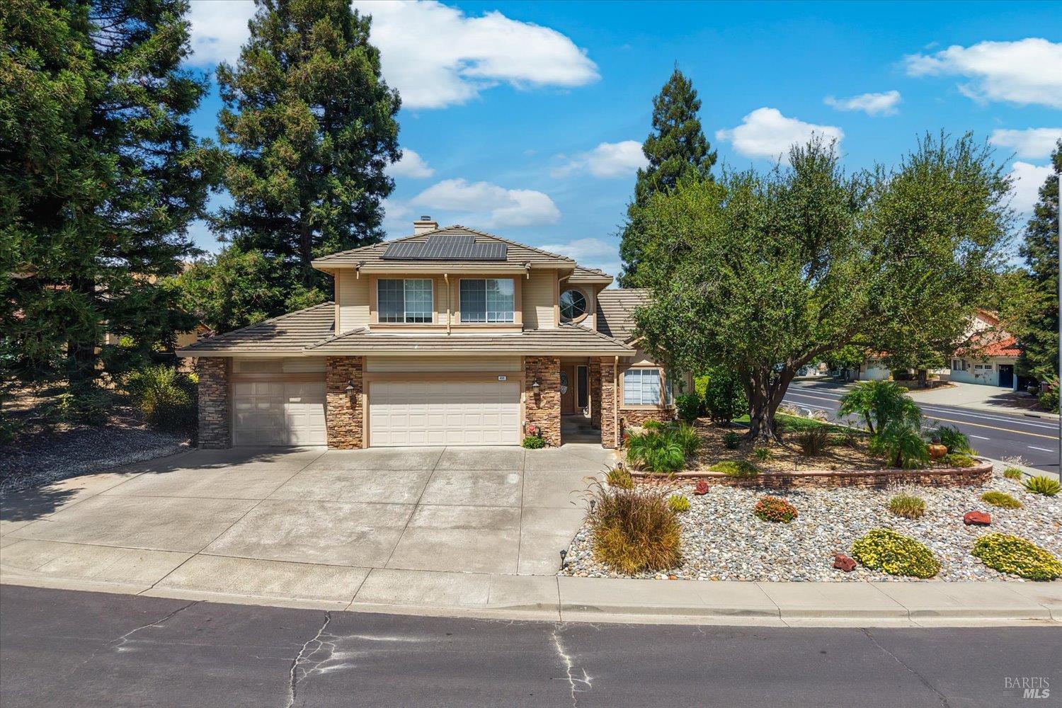 400 Rollingwood Court Vacaville CA 95688