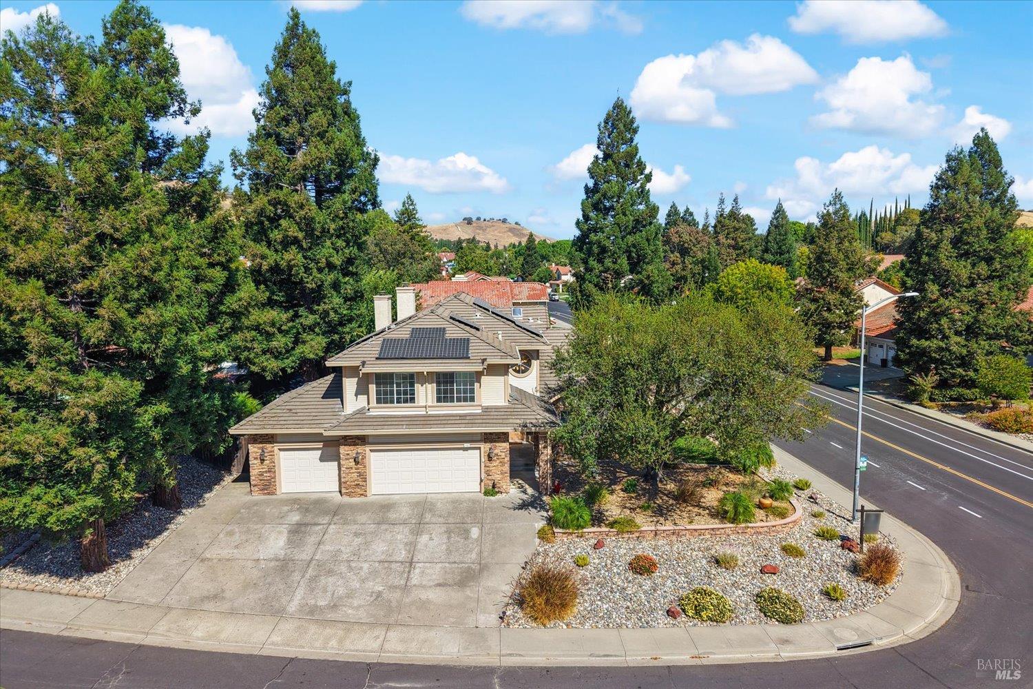 400 Rollingwood Court Vacaville CA 95688